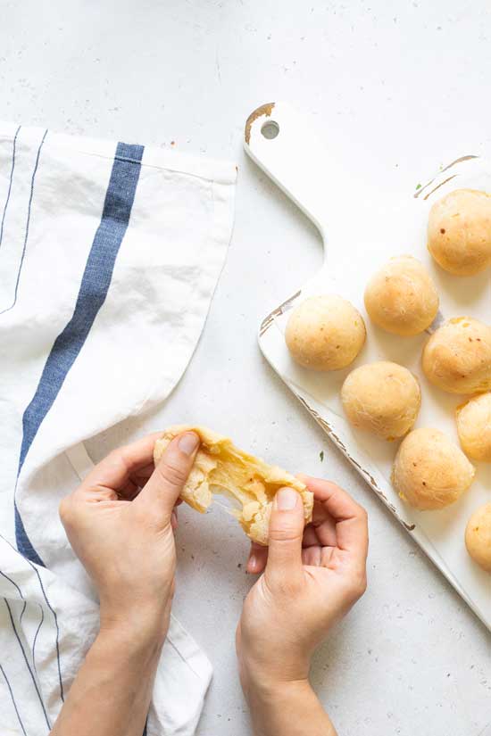 Brazilian Cheese Bread (Pão de Queijo)