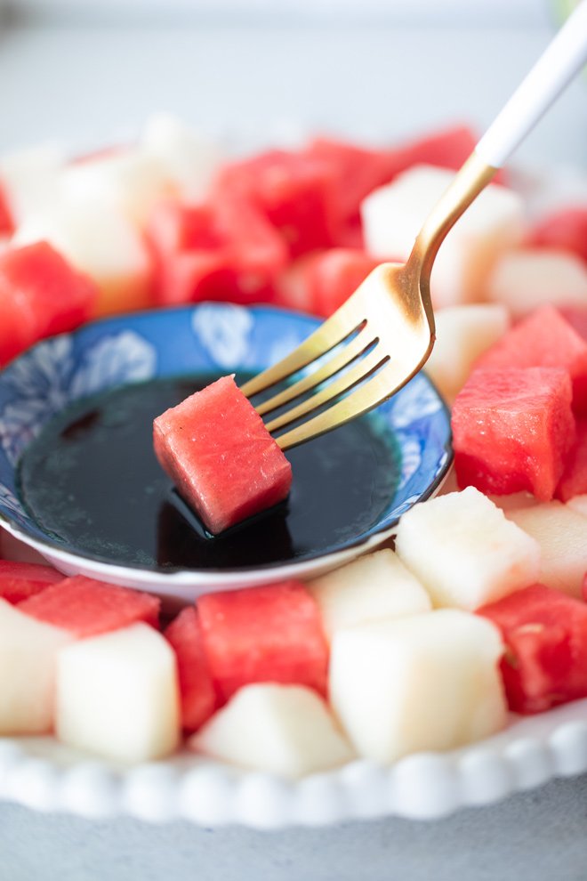 Melon With Spirulina Dipping Sauce