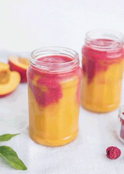 Raspberry Peach Smoothie 