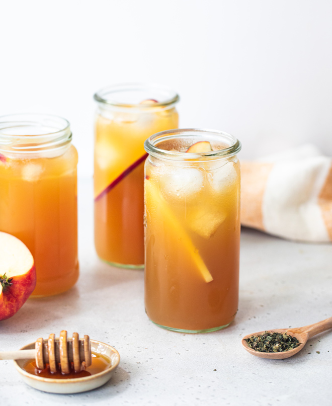 Nettle Apple Iced Tea